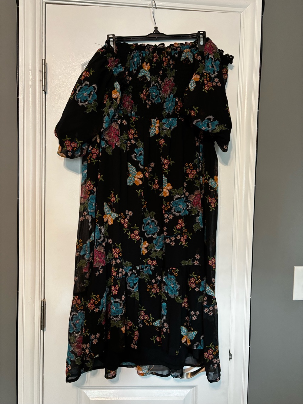 Lauren Conrad Black dress with blue and red floral print size 2x - Picture 6 of 9